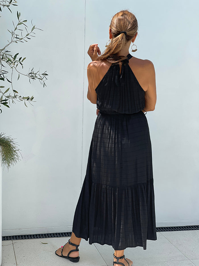 Annika Black Maxi