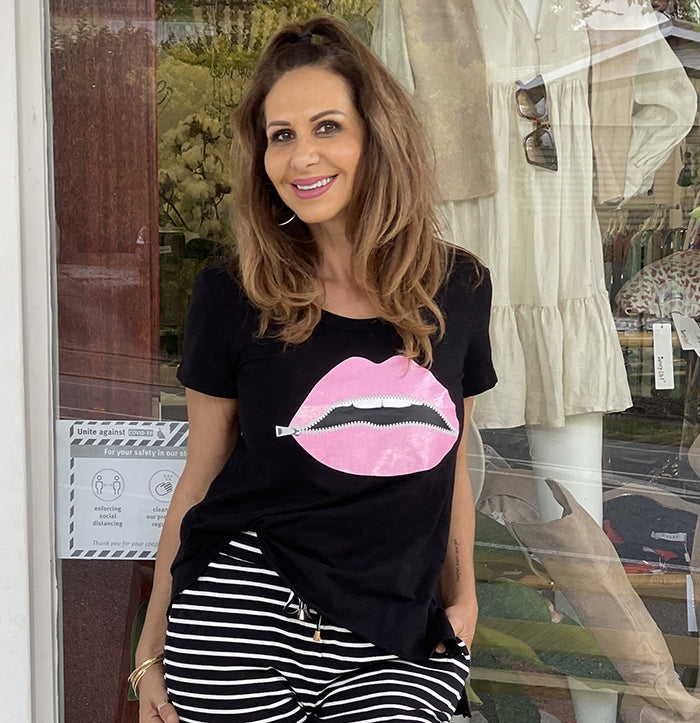 Zip Lips Tee